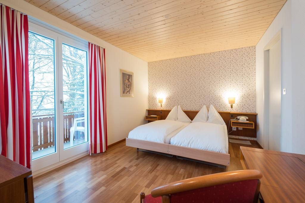 Hotel Berghaus Wengen Ruang foto